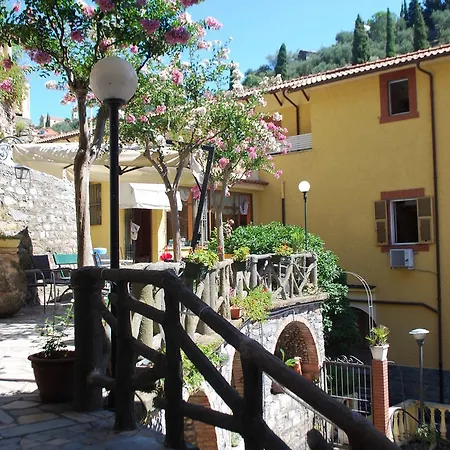 Aparthotel San Nicola 3*