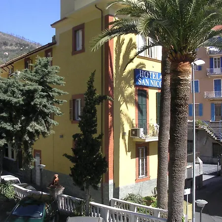 San Nicola Aparthotel 3*