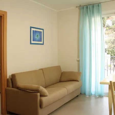 Hotel apartamentowy San Nicola 3*