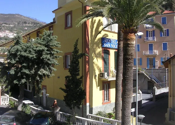 San Nicola Aparthotel 3*